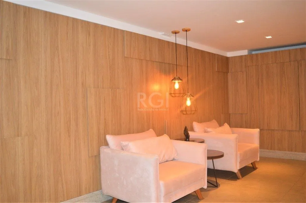 Imagem Excelente apartamento 2 dormitórios com garden e duas vagas no Bom Fim