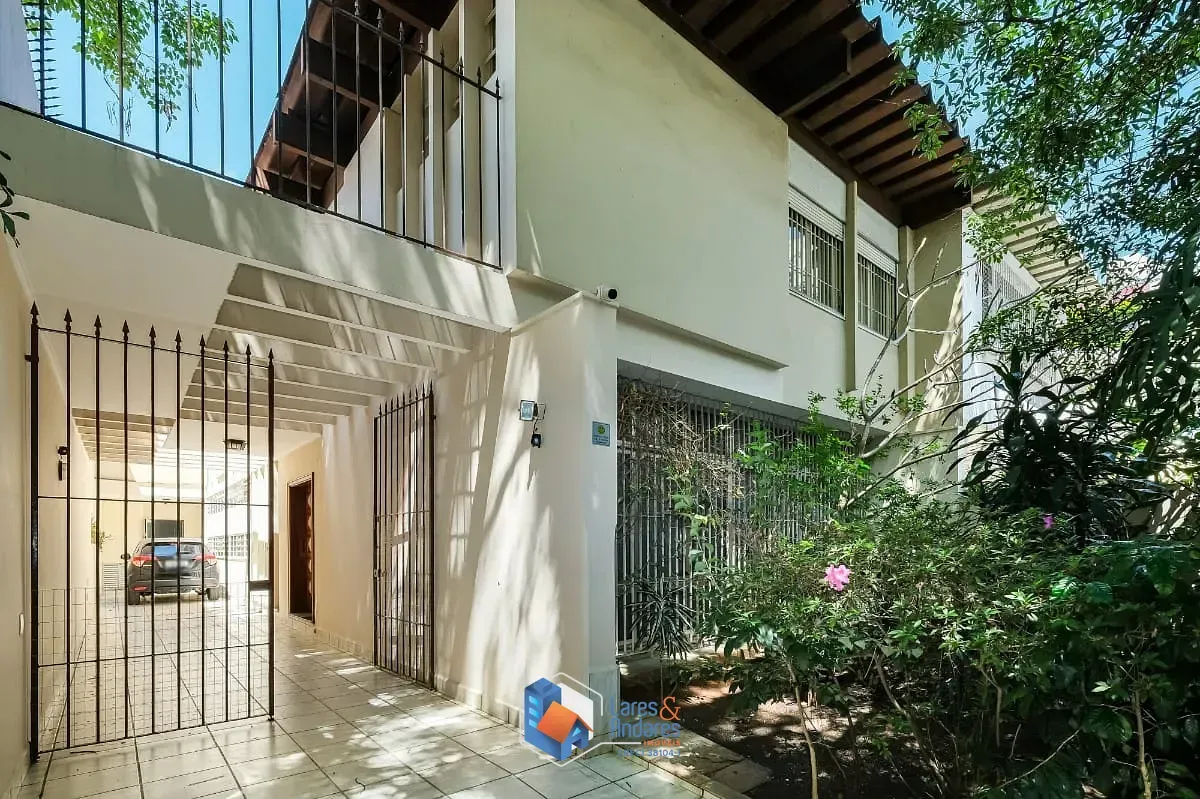 Foto do imóvel Casa para venda e locação em Perdizes com 4 quartos, sendo 1 suíte, 269m² em Rua Urbanizadora