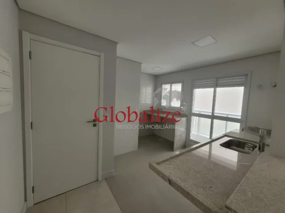 Imagem Apartamento à venda com 82m², 2 suites, varanda com Grill, piscina, vaga demarcada por R$875.000,00 na Ponta da Praia em Santos