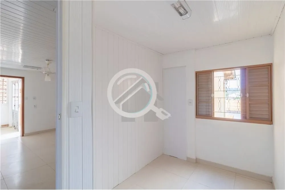 Imagem Para a família que curte e deseja uma casa ampla, com jardim, pátio e tranquilidade peculiar da zo...