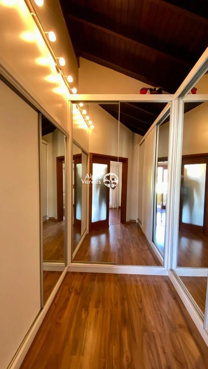 Imagem Vende-se casa totalmente mobiliada em Três Coroas-3 Quartos- R$3.200.000,00