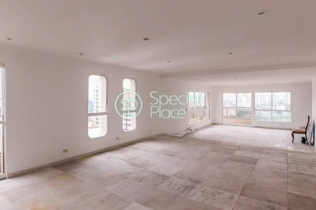 Imagem Excelente apartamento com 270m² em Moema Índios, andar alto com uma vista incrível. Amplo living ...