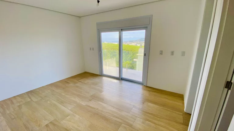 Imagem Casa de Luxo em Garopaba-SC, Ferraz: 2 Suítes, Piscina, Vista Mar, 280m² - Imperdível!