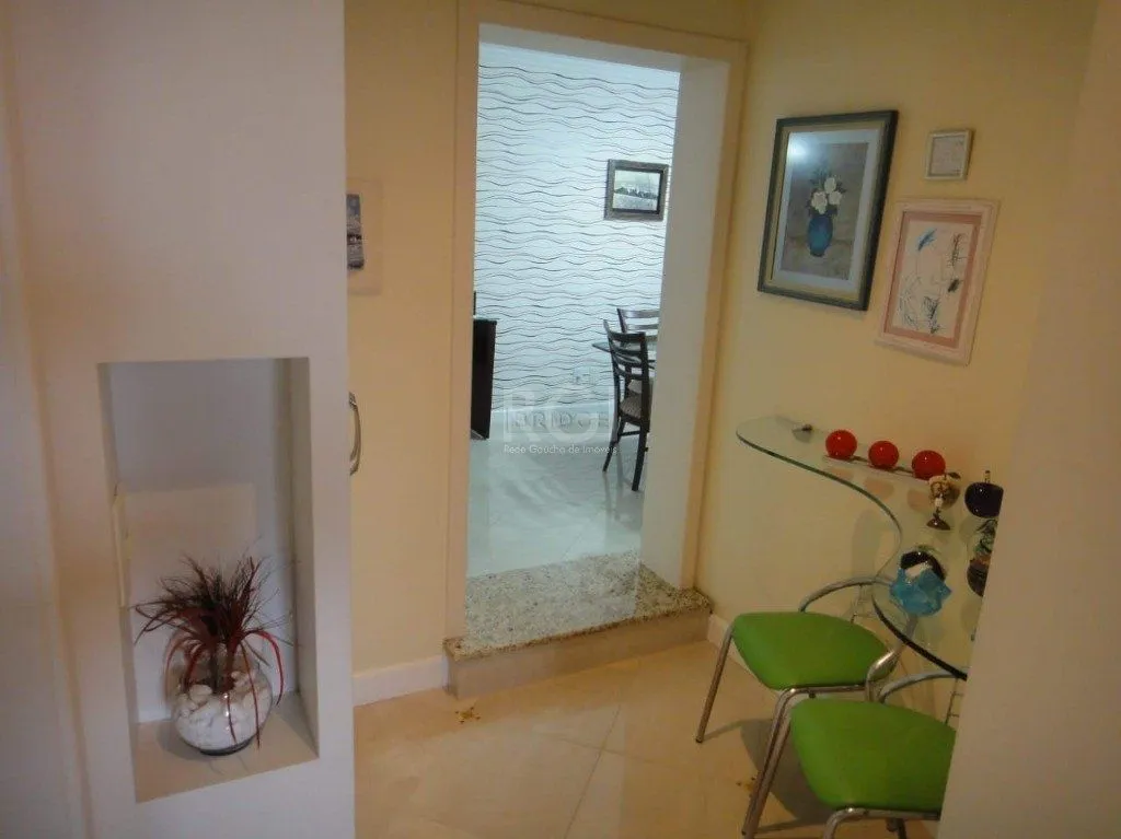 Imagem Apartamento para Venda - 105.42m², 2 dormitórios, 2 vagas - Santo Antonio