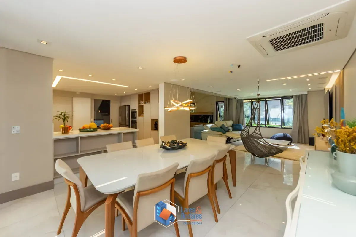Imagem Casa no condomínio Condomínio Reserva 8 para venda com 3 quartos, sendo 3 suítes, 514m²