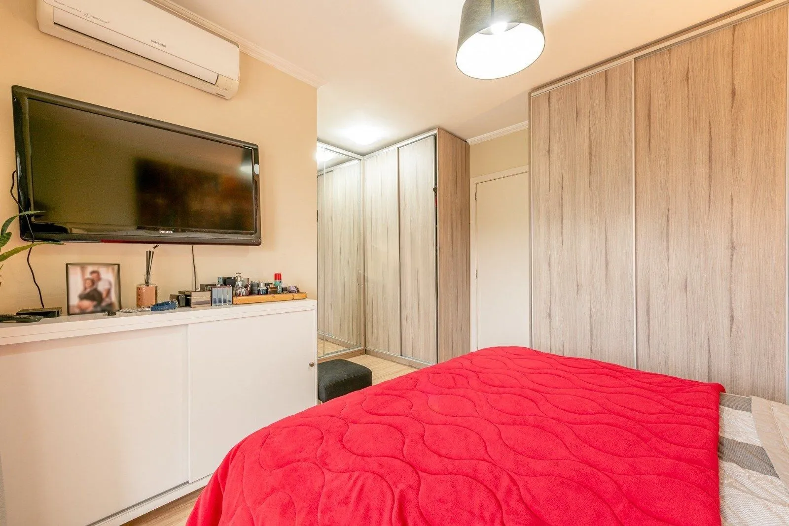 Imagem Casa com 3 dormitórios, suíte, pátio com spa, 3 vagas, Rua do Pampa - Ecoville