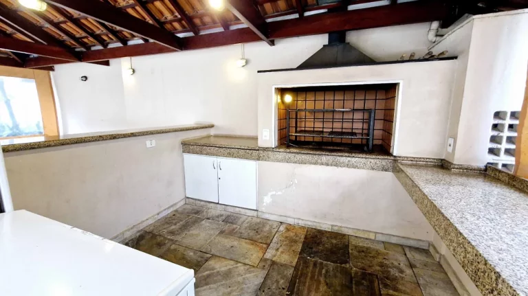 Imagem Apartamento lindo e reformado à venda, 4 quartos, condomínio completo, torre única, 3 vagas!!