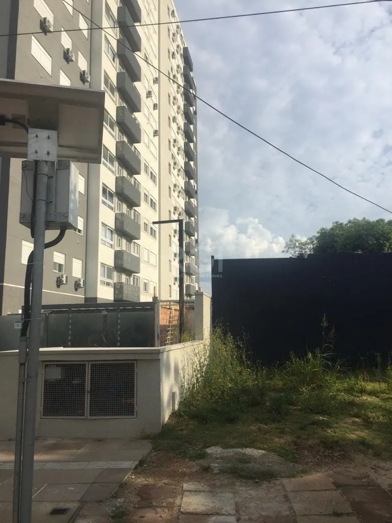Imagem Área com mais de 6.436,89m² mil metros quadrados, em avenida principal de Porto Alegre!