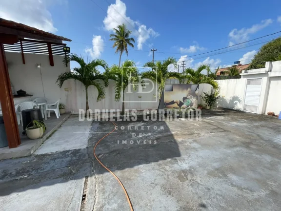 Imagem CASA COM SUÍTE, ÁREA GOURMET, PISCINA, 3 QUARTOS, POÇO ARTESIANO, CHURRASQUEIRA