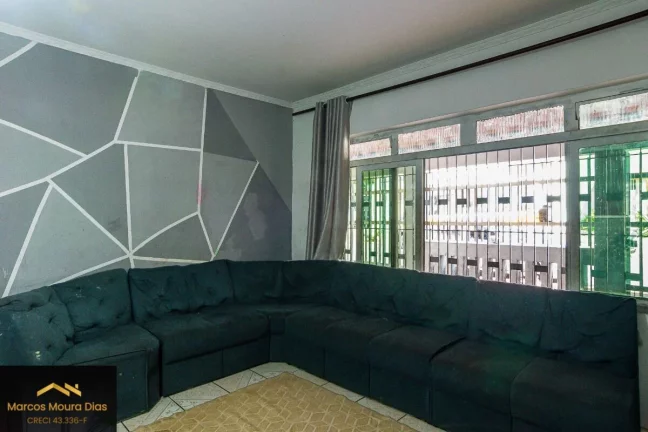 Imagem Casa no Jardim Esmeralda, 3 vagas de garagem, 4 quartos e Churrasqueira- região Rio Pequeno
