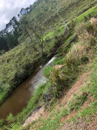 Terreno à Venda, 1.000 m² em Recanto das Águas - Igaratá
