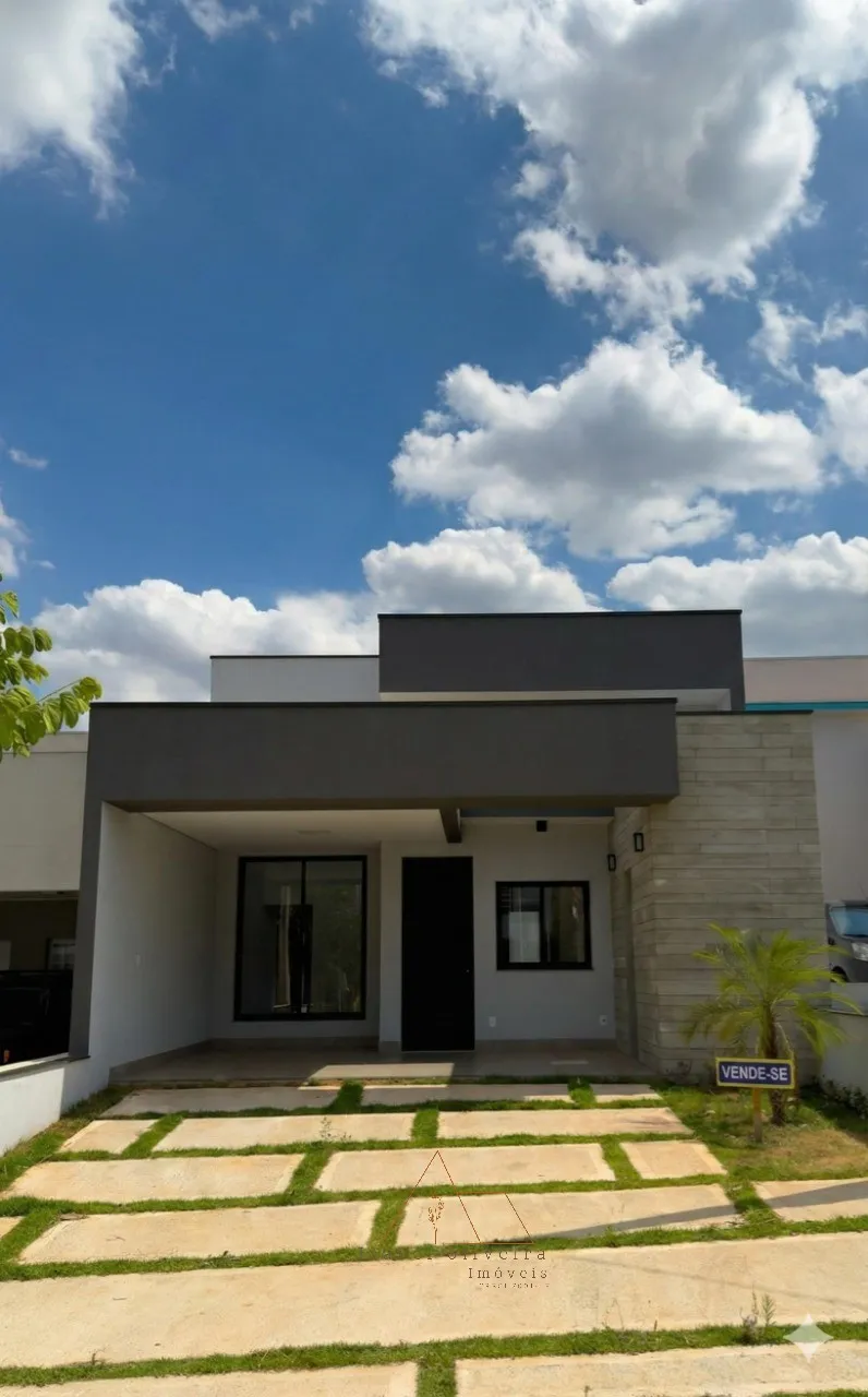 Foto do imóvel: Casa a venda em condomínio Villagio Moutonnee Salto-SP: 3 quartos, 1 suíte, 1 sala, 2 banheiros, 2 vagas de garagem, 104,00 m² de área.
