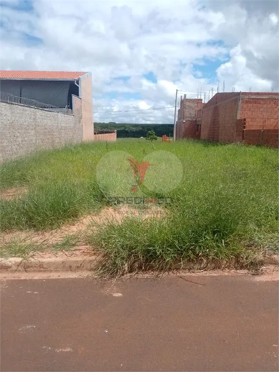 Imagem Lote/Terreno de 242m² no bairro Residencial Vila Da Mata I, em Lençóis Paulista