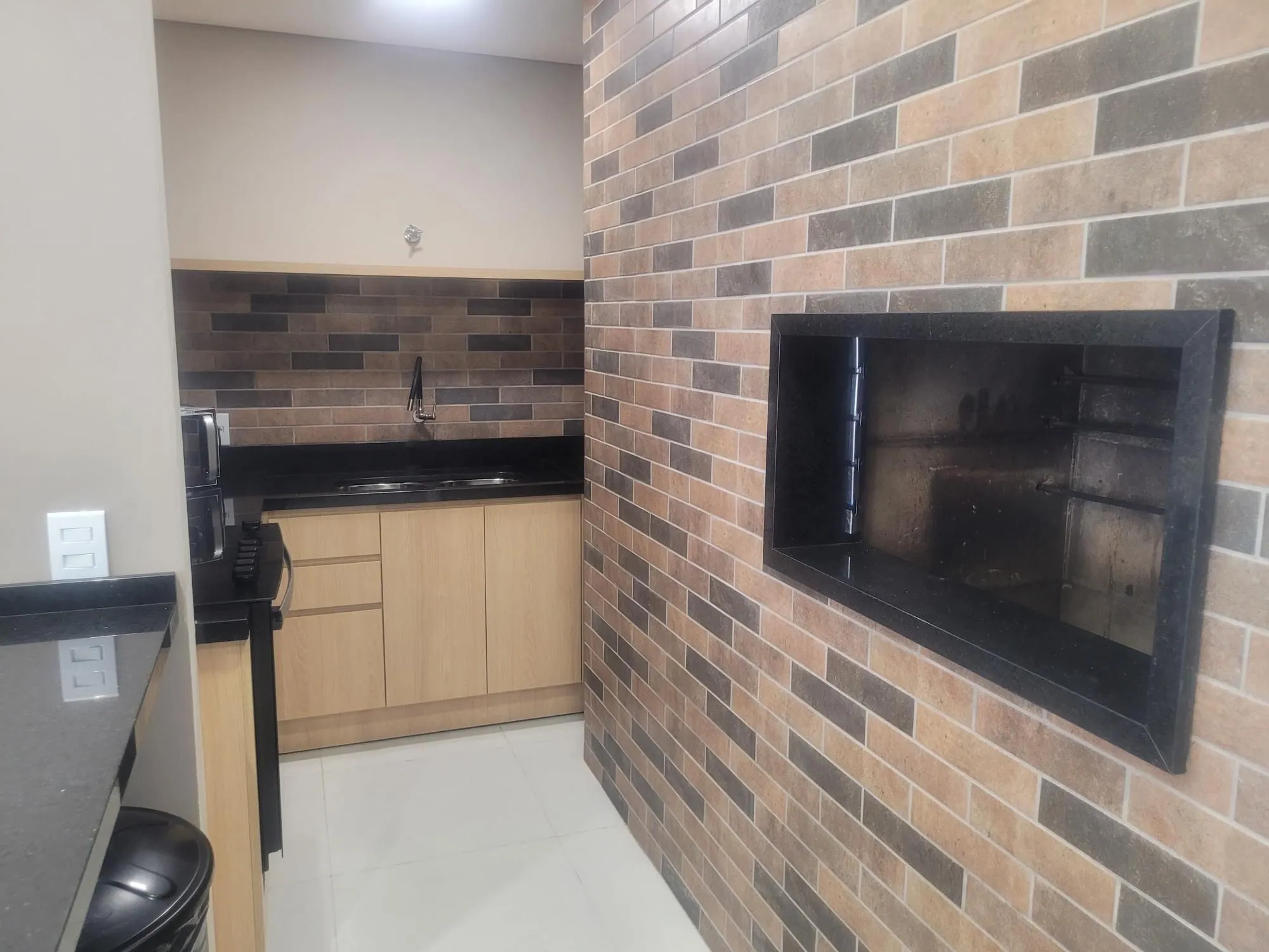 Imagem Excelente apartamento 3 dormitórios com 2 vagas próximo PUC-RS