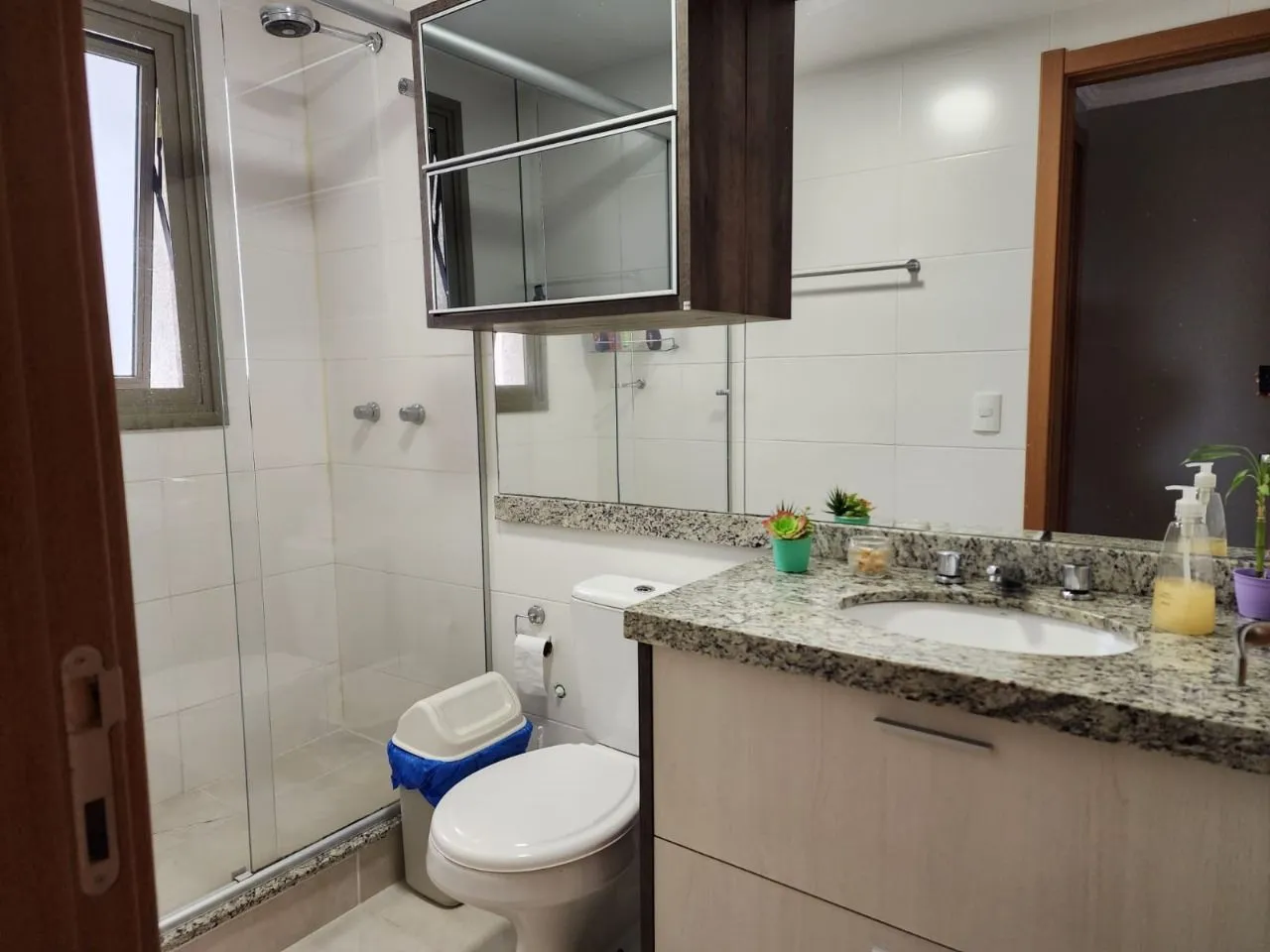 Imagem Apartamento com 03 quartos (01 suíte) e 02 Vagas no Bairro Cavalhada