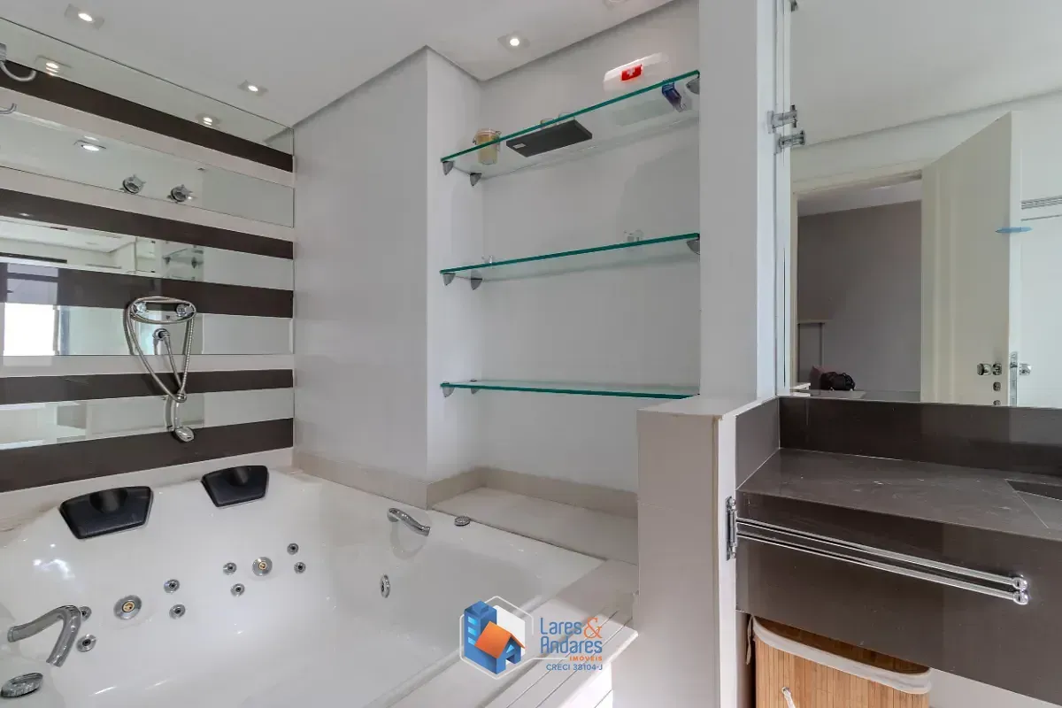 Imagem Apartamento para venda em Moema com 3 quartos, sendo 1 suíte, 134m²