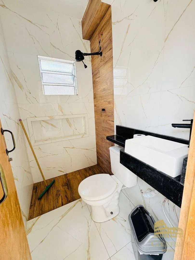 Imagem Casa com 3 dormitórios à venda por R$ 770.000,00 - Jardim Anhangüera - Praia Grande/SP