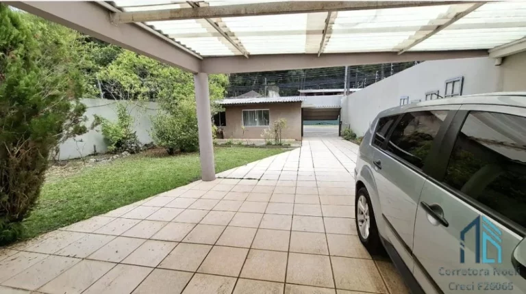 Imagem Casa c/ edícula, residencial/comercial, 03 quartos c/suítes, 10 vagas, no Mossungue em Curitiba - PR