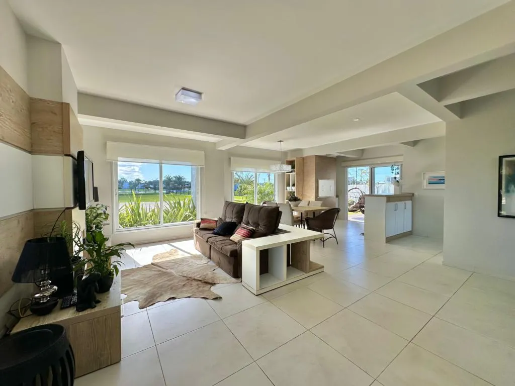 Imagem Casa em Condominio 3 Dormitórios - Bairro Dubai