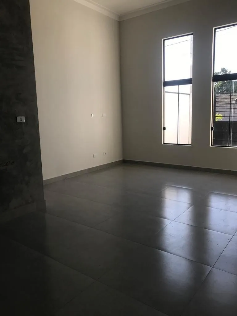 Imagem Casa à venda 2 Quartos, 1 Suite, 2 Vagas, 125M², Continental 3, Taubaté - SP