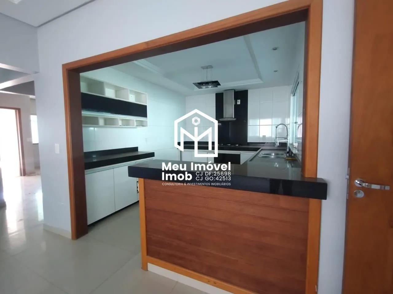 Imagem Casa 4 Quartos 3 Suítes Duplex 300m² Santa Luzia II Luziânia