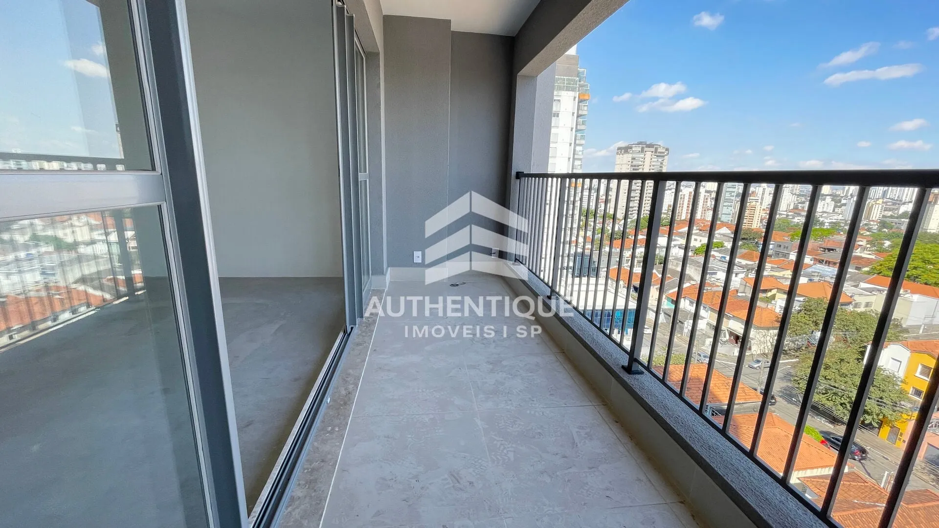 Foto do imóvel CYRELA FOR YOU VILA MARIANA - Apartamento à venda em Rua Carlos Petit, 215 - Vila Mariana, São Paulo - SP
