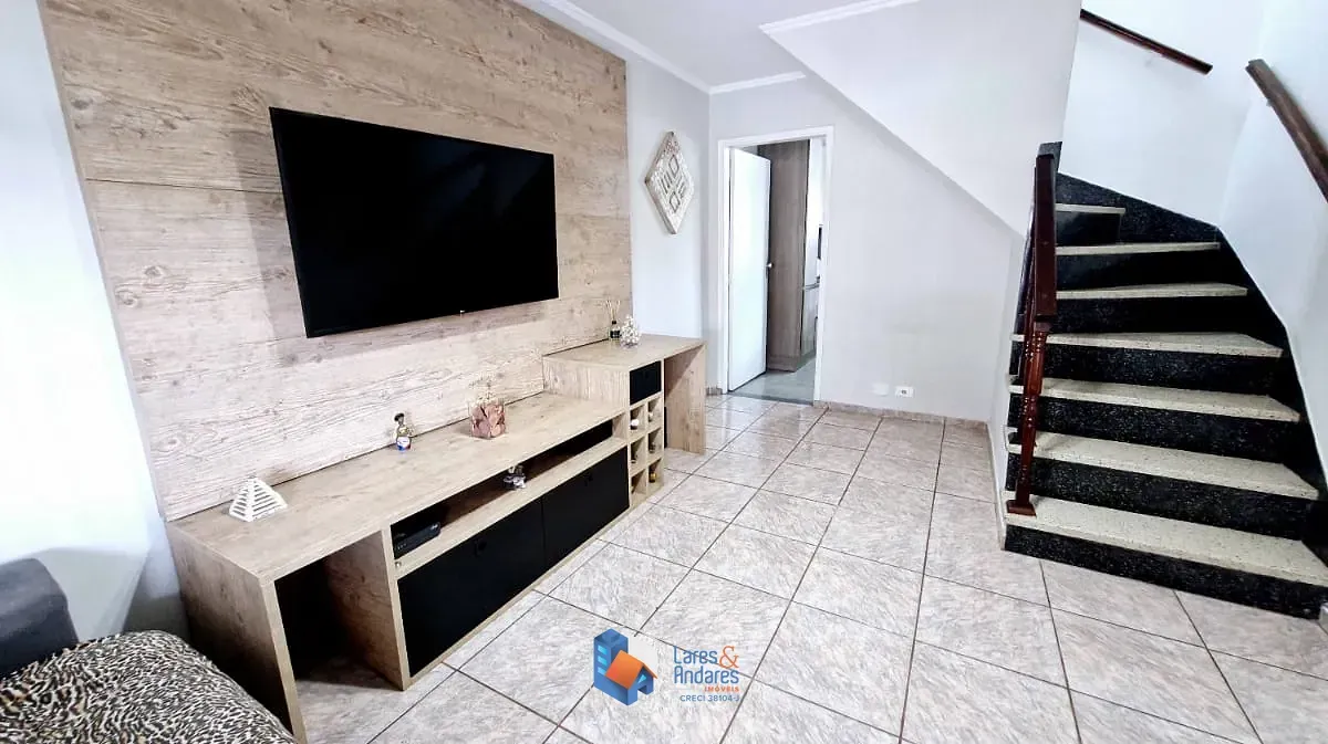 Imagem Sobrado para venda em Vila Mazzei com 3 quartos, 132m²