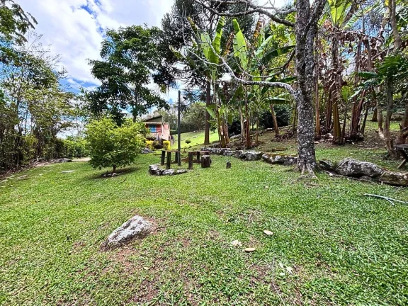 Imagem O privilégio de acordar diante da Pedra do Baú: Exclusividade e Paz