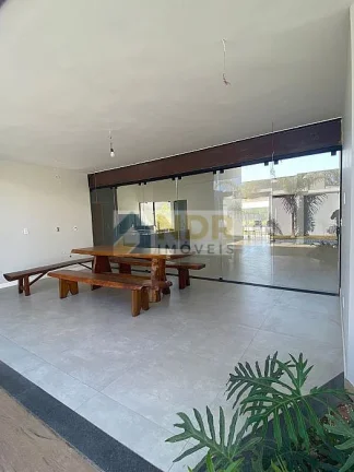Imagem Casa 4 quatros, piscina aquecida e automação