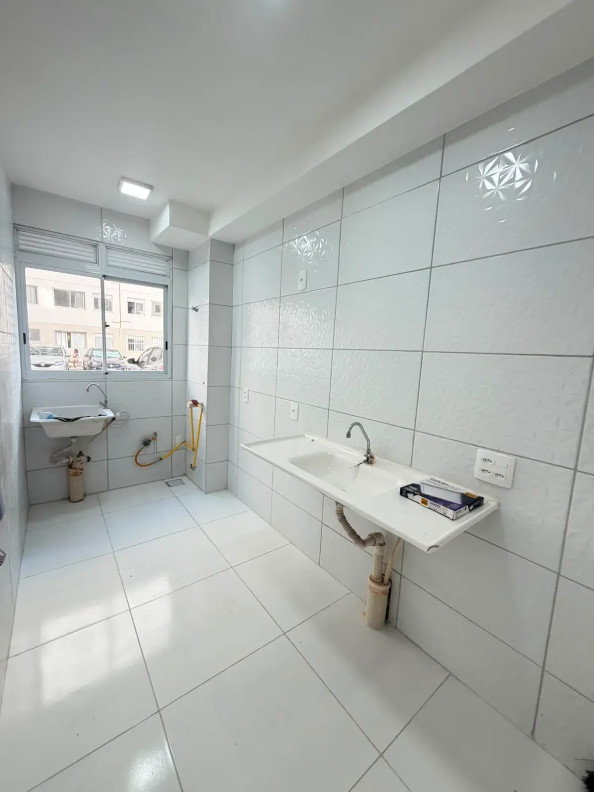 Imagem Apartamento com 2 Quartos para Alugar, 40 m² em Narandiba - Salvador