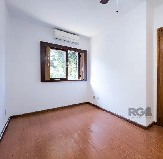 Imagem Casa de 3 dormitórios com 2 vagas de garagem no bairro Jardim Isabel