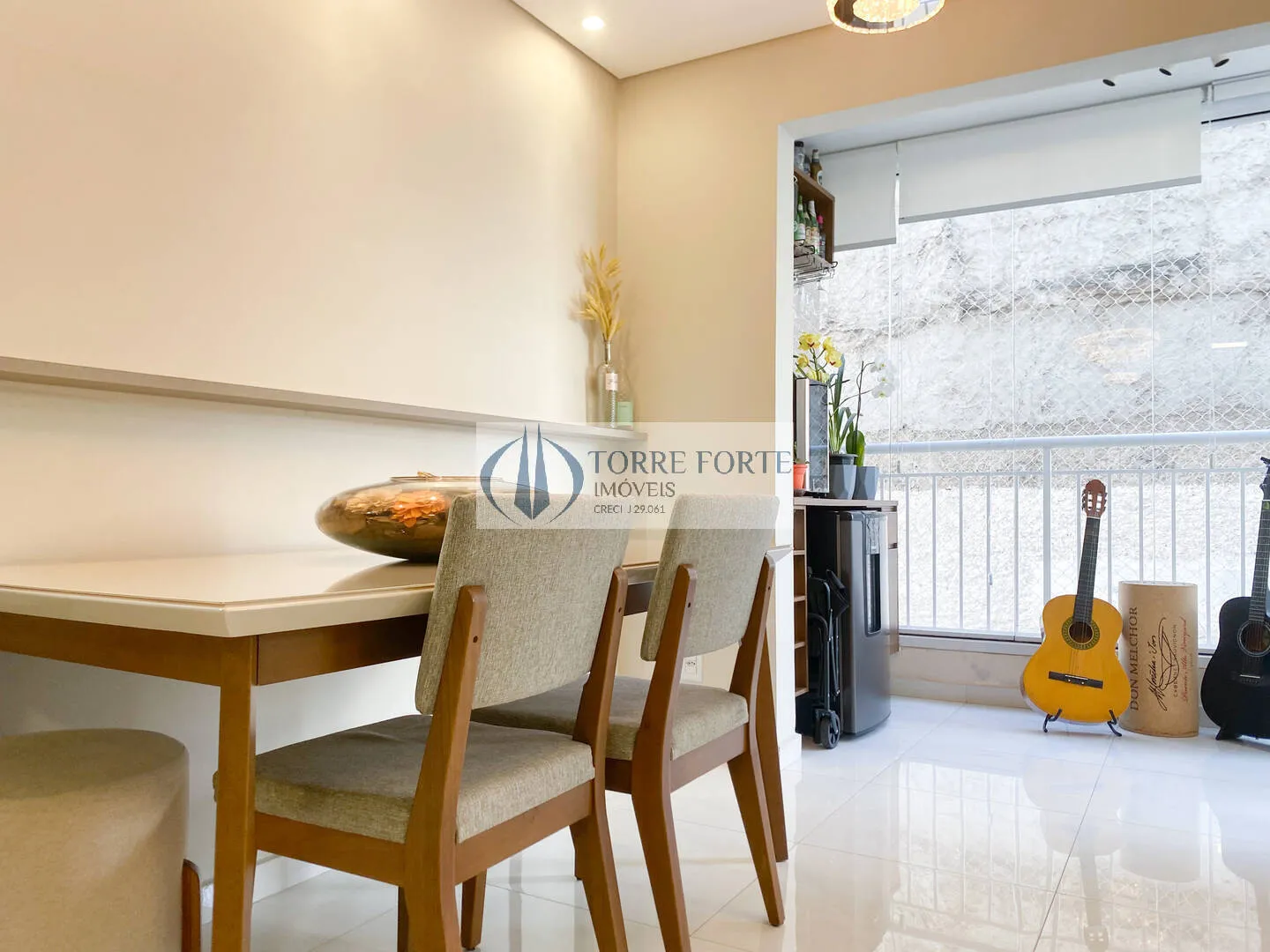 Imagem Ótimo apartamento com 85 m² 2 dormitórios sendo 1 suíte 2 vagas de garagem
