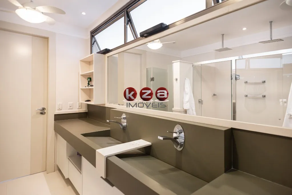 Imagem Maravilhosa casa pé na areia a venda no condomínio Costa Verde, Praia de Tabatinga:8 suítes, amplo lazer com piscina 12 banheiros, 600m².
