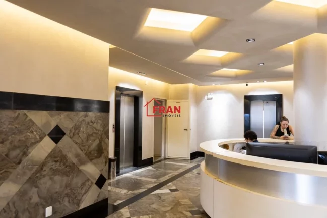 Imagem Belissima Sala Comercial com 45m² no Centro de Florianópolis