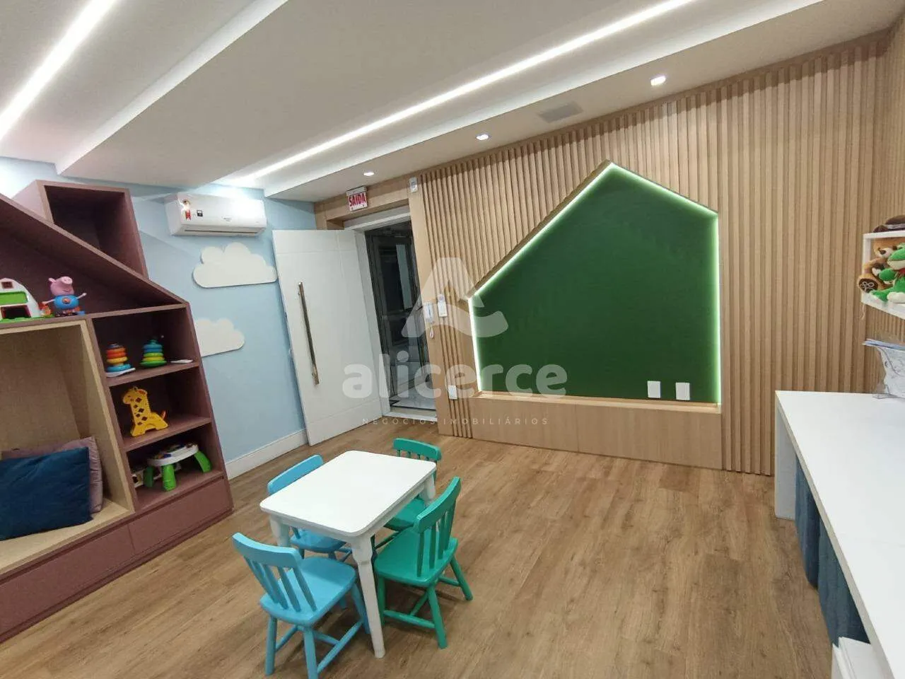 Imagem Apartamento à venda com 2 quartos 1 suíte, 108m² em Campinas São José