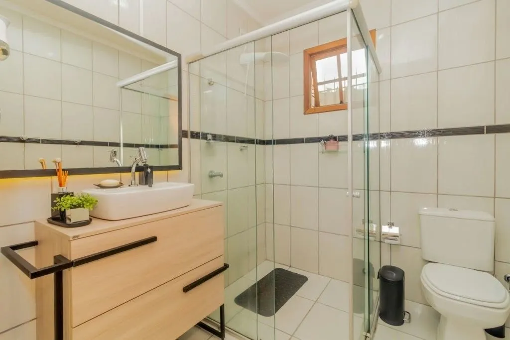 Imagem Casa 3 dorms à venda Rua Santa Flora, Nonoai - Porto Alegre