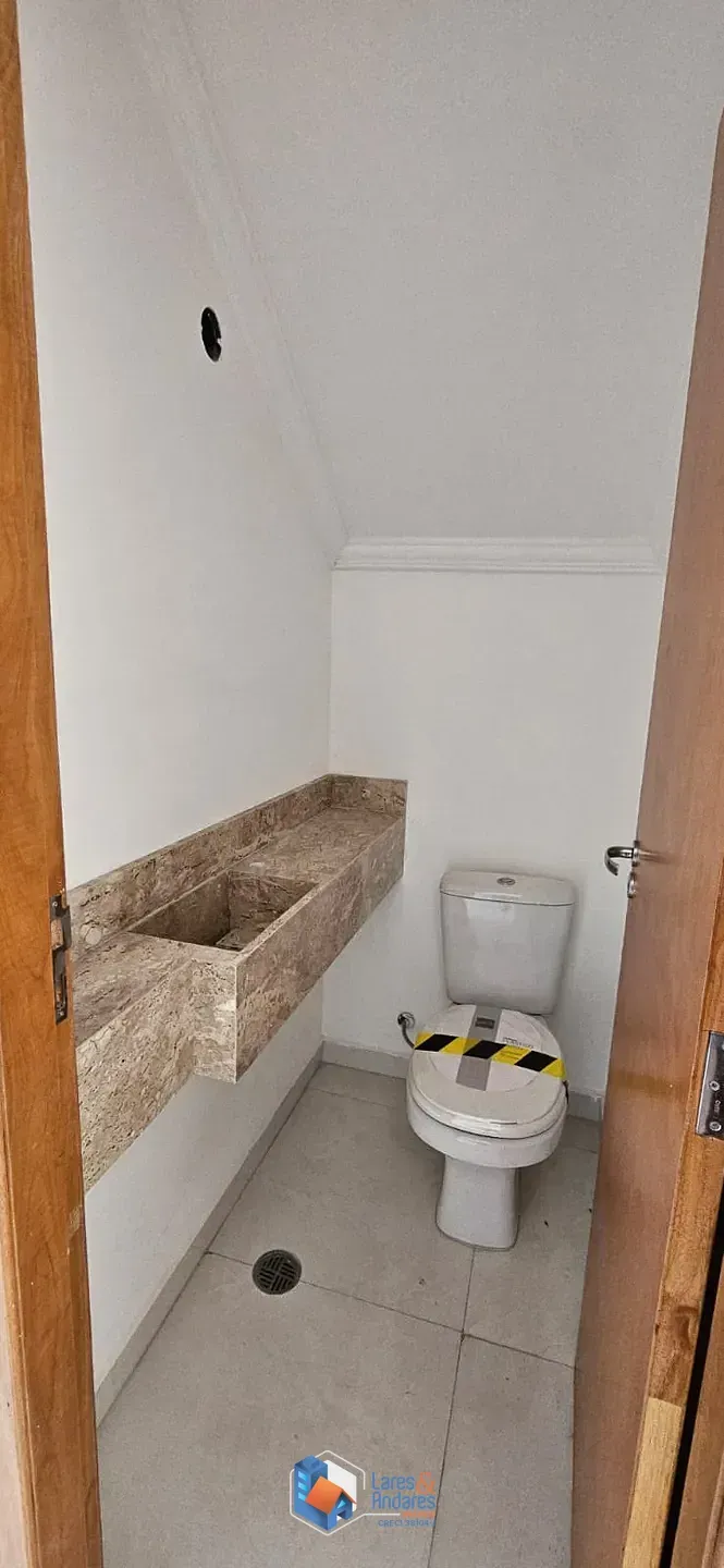 Imagem Casa para venda em Vila Romero com 3 quartos, sendo 1 suíte, 95m²