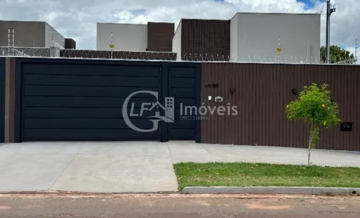 Imagem Imperdível Casa à Venda em Campo Grande-MS, Jardim Colibri II! 2 Quartos, 1 Suíte, 3 Salas, 2 Banheiros, 2 Vagas de Garagem - 171,00 m². Venha conferir!