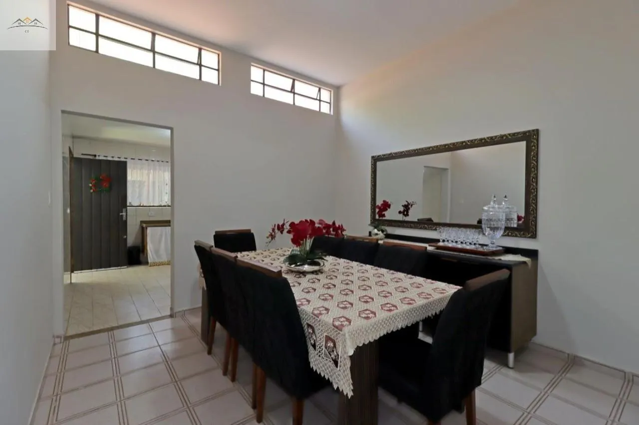 Imagem Sobrado à venda na V. Pires, Santo André 5 dorm. 2 suítes 5 vgs 280m²