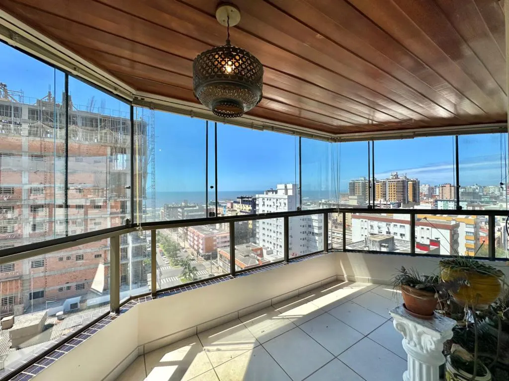 Imagem Apartamento 4 Dormitórios - Bairro Centro