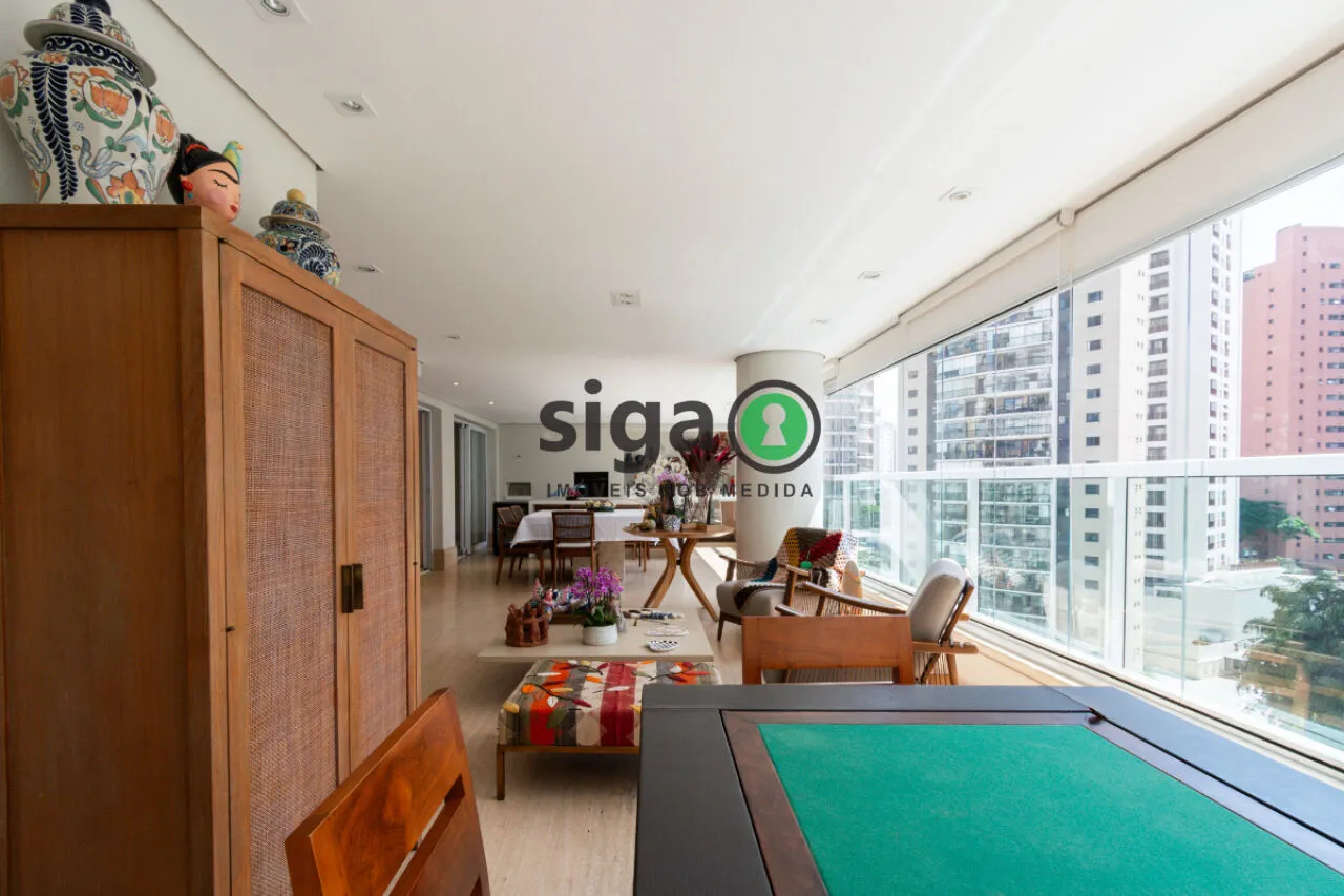 Imagem Apartamento alto padrão à venda em Moema 335 m² 4 suítes e 4 vagas