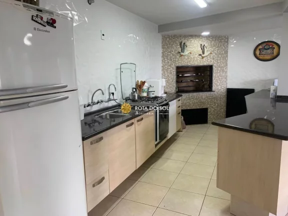 Imagem Casa Frente Mar à venda Praia Bombas Bombinhas SC