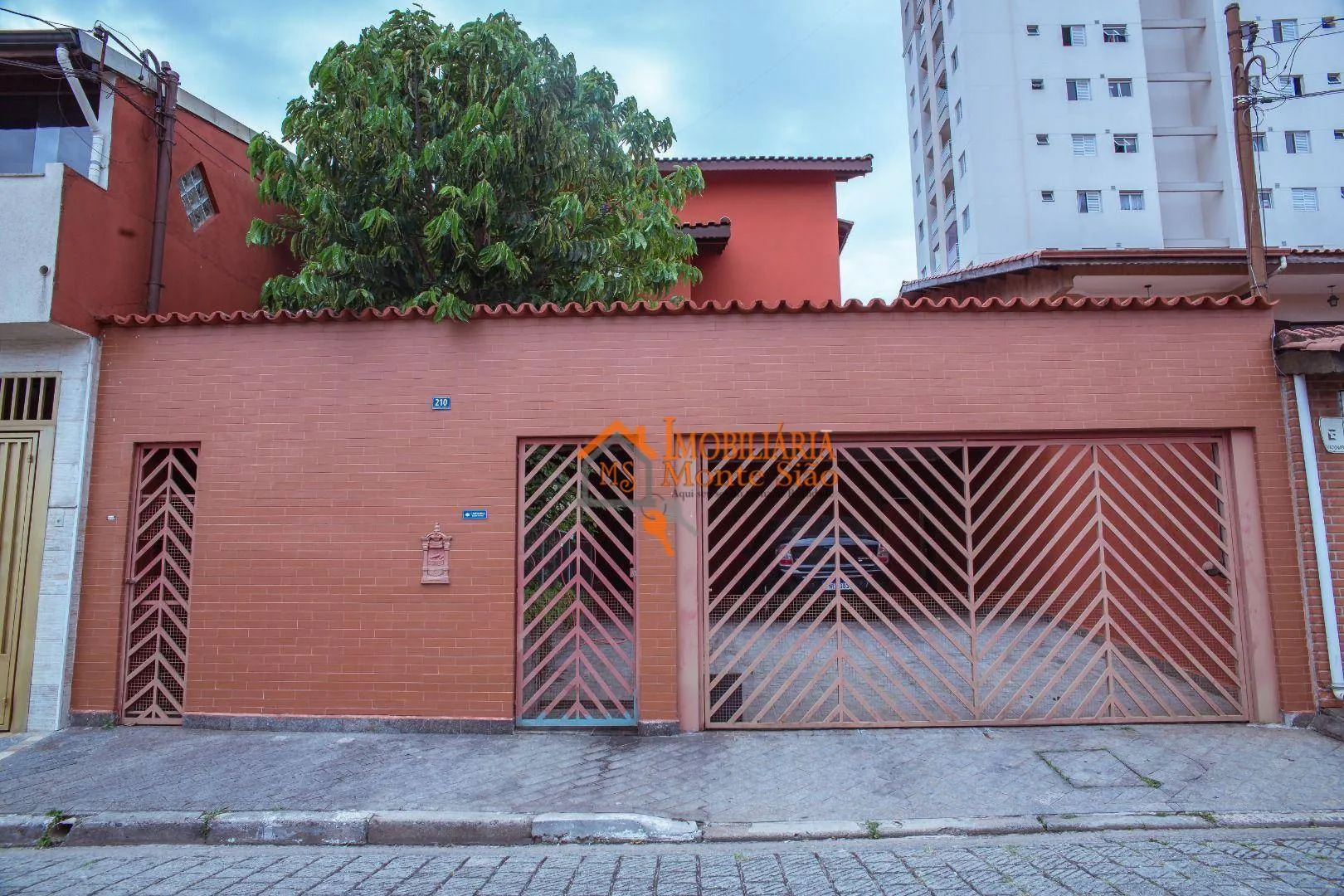 Imagem Sobrado com 4 dormitórios à venda, 400 m² por R$ 1.400.000,00 - Jardim Tranqüilidade - Guarulhos/SP