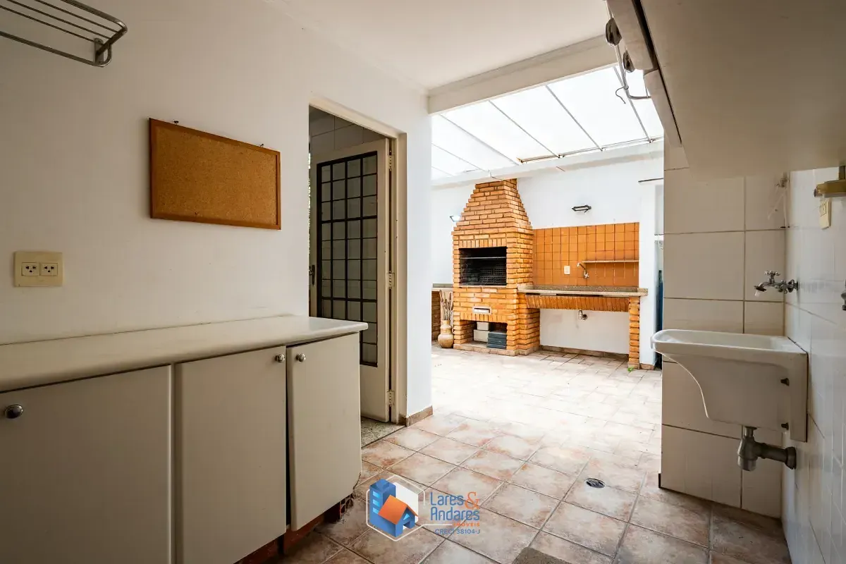 Imagem Casa de vila para venda em Campo Belo com 3 quartos, sendo 2 suítes, 172m²