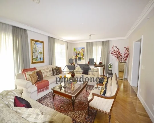 Imagem Apartamento estilo casa suspensa com muito charme e bom gostos, estilo Neo classico, novo de pouco u...