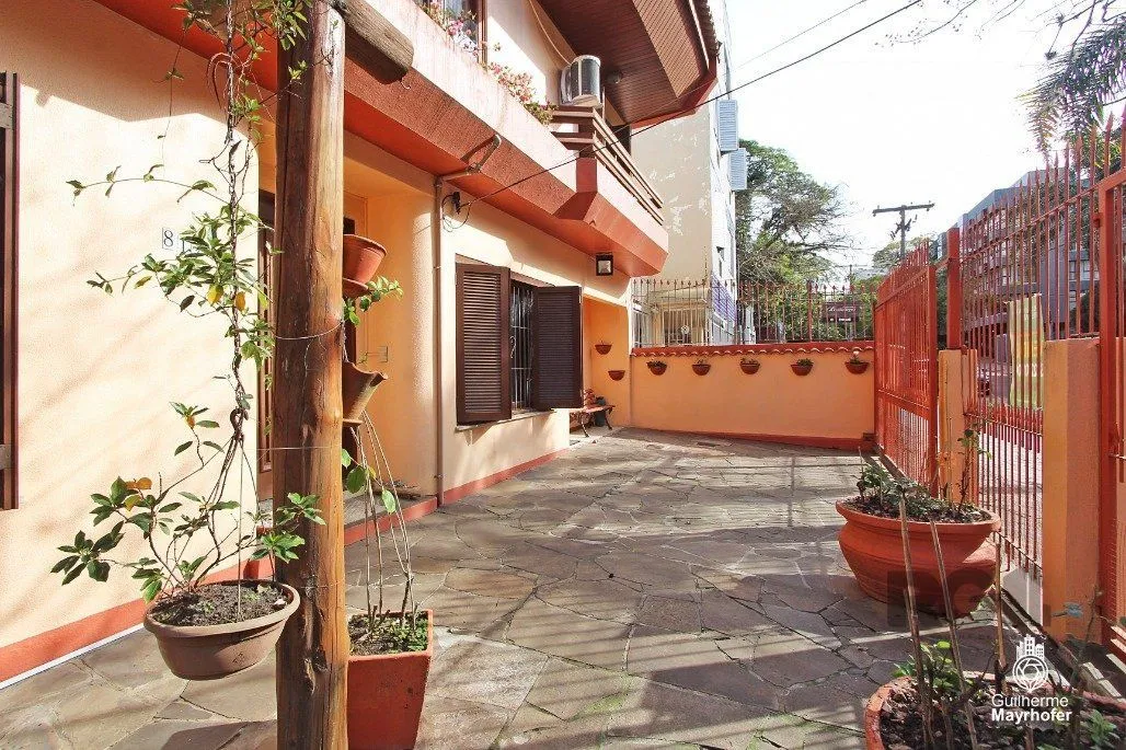 Imagem Casa de 250m² Para comprar no Bairro Mont Serrat Por R$1.120.000,00