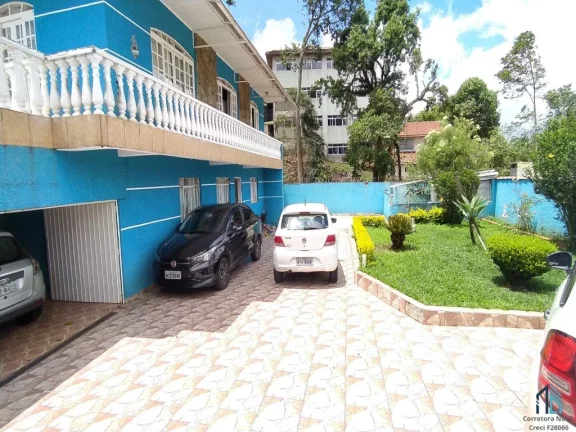 Foto do imóvel Casa a venda c/ amplo terreno, 05 quartos c/suíte no Santa Cândida/Boa Vista em Curitiba Pr
