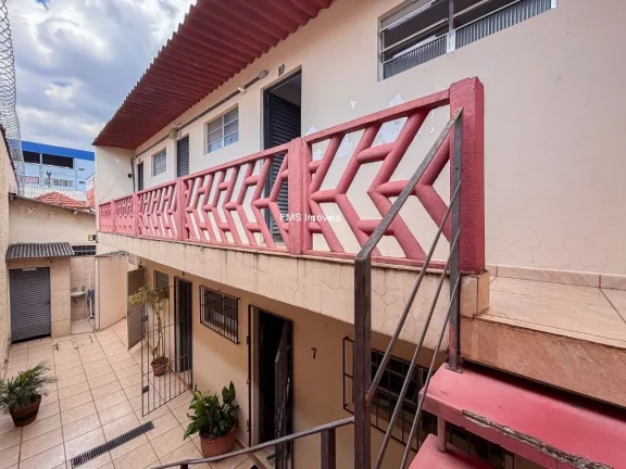 Imagem Excelente Casa Comercial à Venda na Vila Romana, São Paulo-SP: 11 Salas, 4 Banheiros, 196m² de Área!