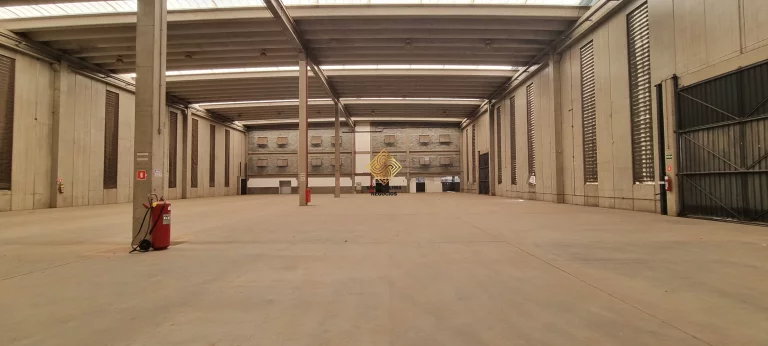 Imagem OPORTUNIDADE PARA O SEU NEGÓCIO GALPÃO DE 4407 M² TOTAL, ÓTIMA LOCALIZAÇÃO NA RAPOSO TAVARES - SÃO PAULO - ZONA OESTE