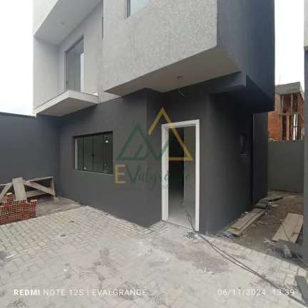 Imagem Sobrado à venda no bairro Alto Boqueirão - Curitiba/PR